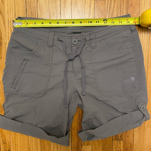 The North Face Roll Up Nylon Hiking Shorts grey Size 4 - Picture 9 of 13